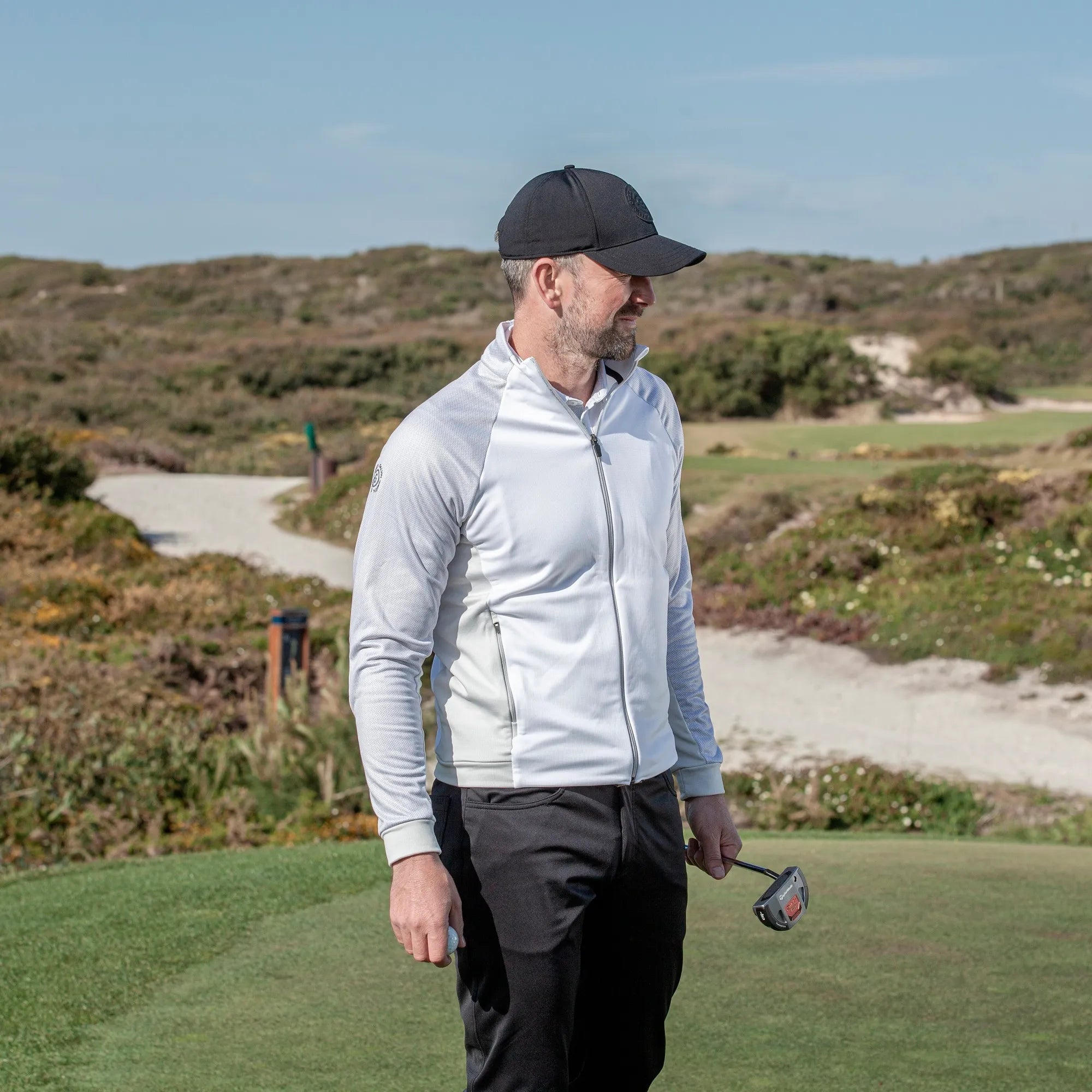 Donald is a Insulating golf mid layer for Men in the color White/Cool Grey(10)