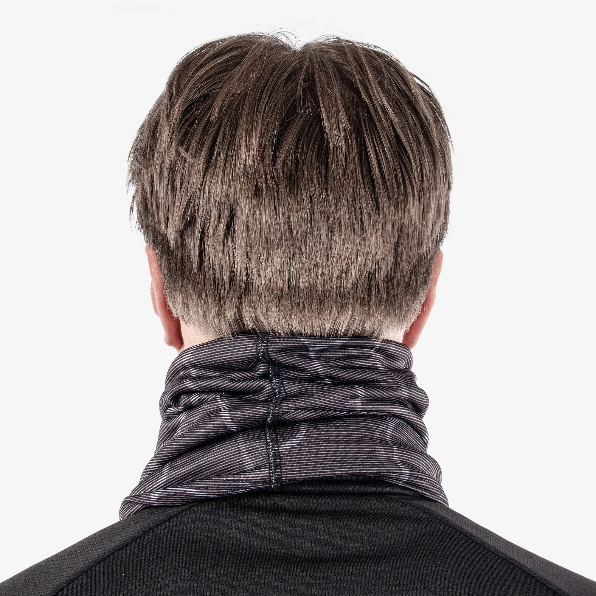 Dugan is a Insulating golf neck warmer in the color Black/Sharkskin(4)