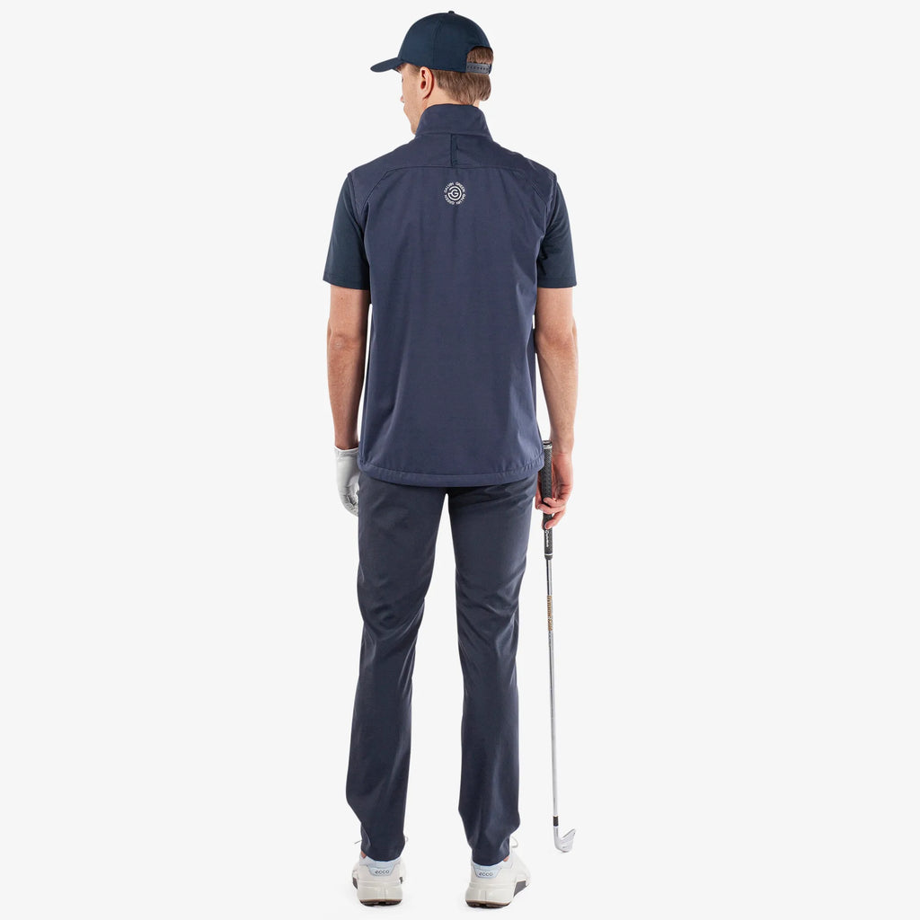 Lathan is a Windproof and water repellent golf vest for Men in the color Cool Grey/Navy(8)