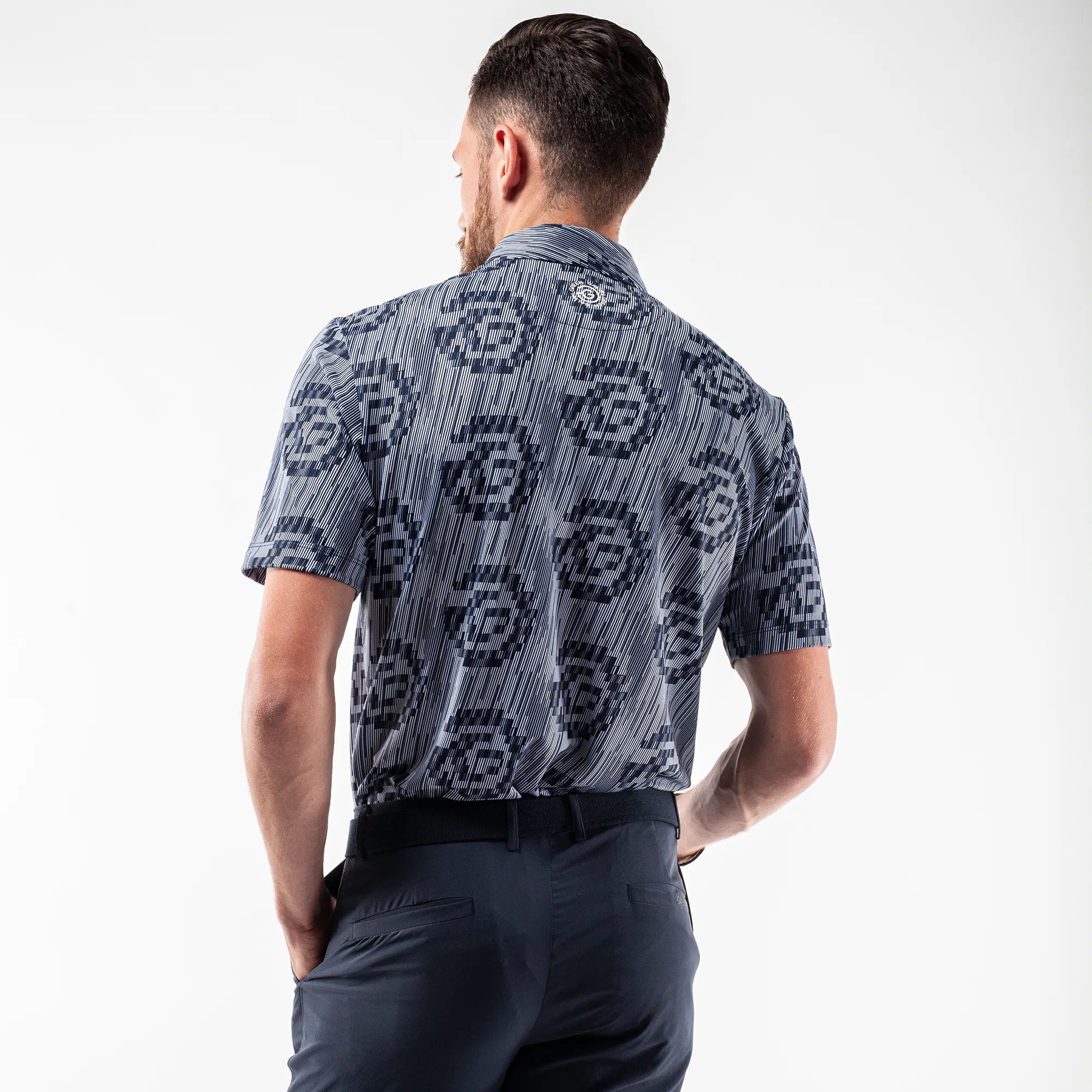 Matteo is a Breathable short sleeve shirt for Men in the color Navy(4)