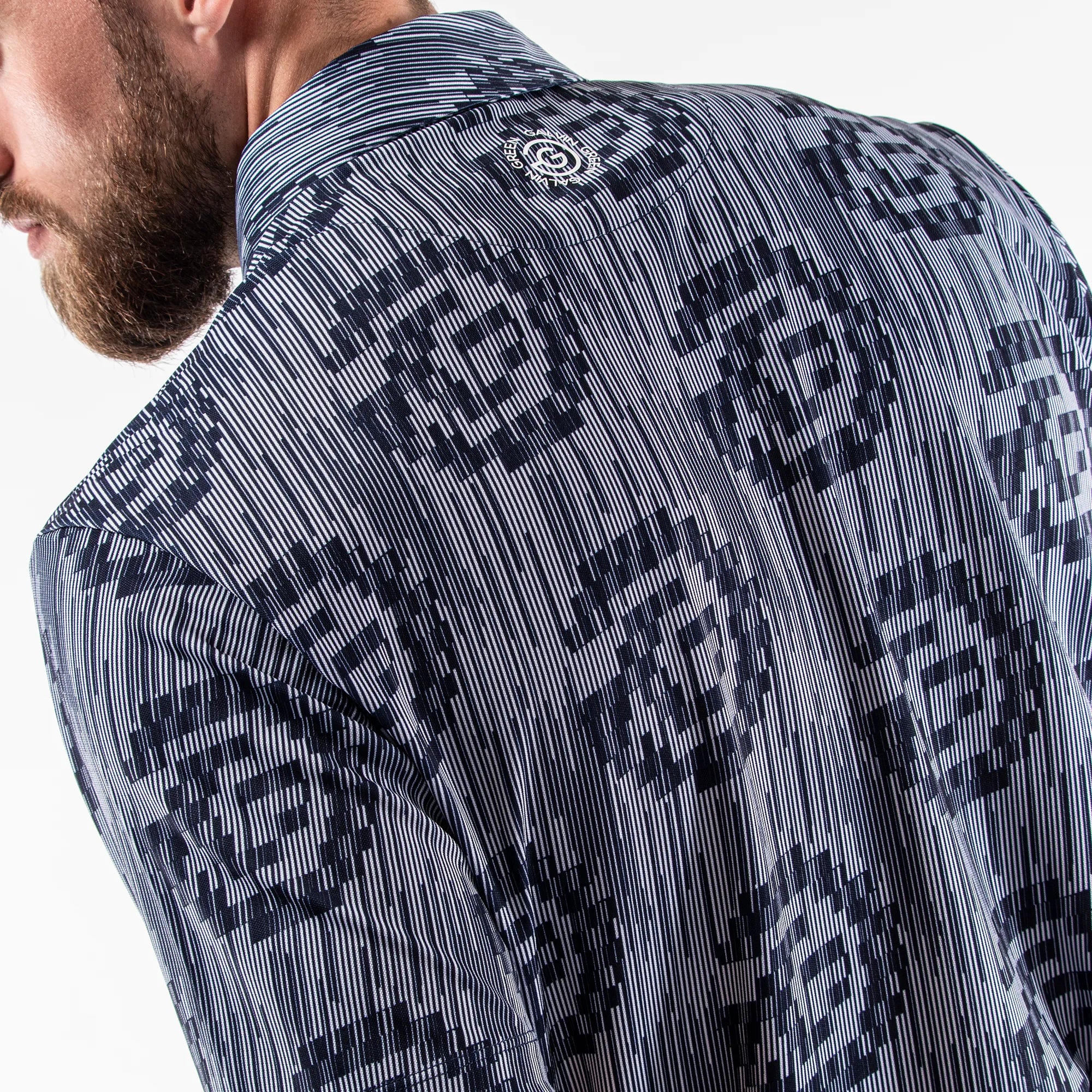 Matteo is a Breathable short sleeve shirt for Men in the color Navy(5)