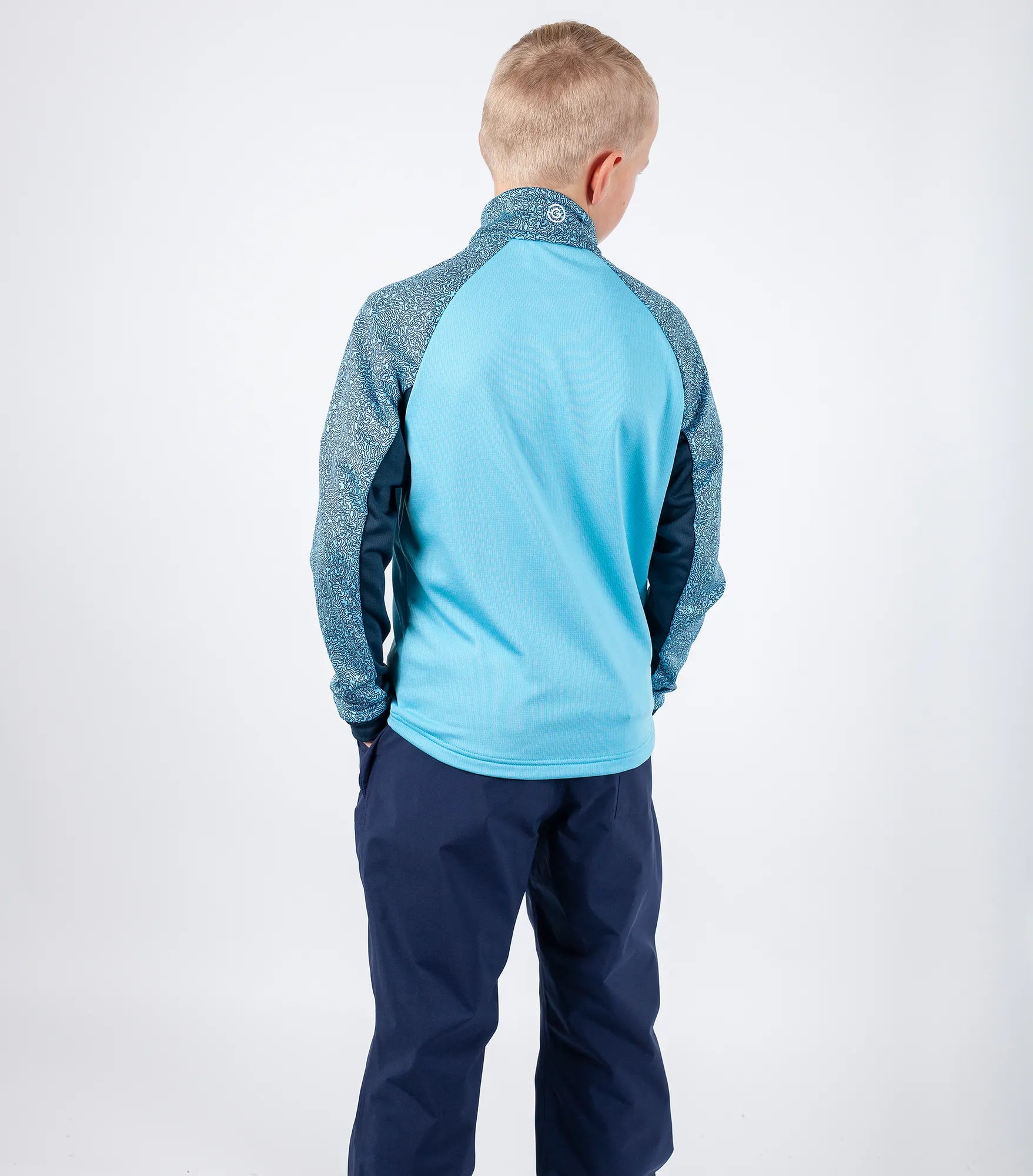 Rick is a Insulating golf mid layer for Juniors in the color Blue Bell(5)