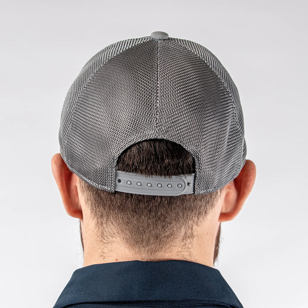 Scott is a Golf cap in the color Sharkskin(5)